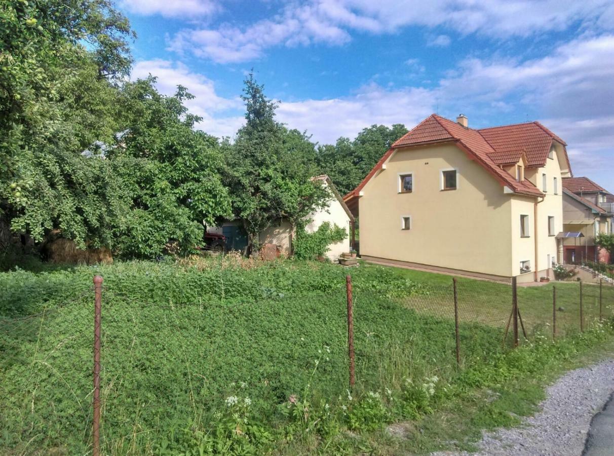 Apartman Pod Kalvariou - Rodinny Dom Банська Штявниця Екстер'єр фото