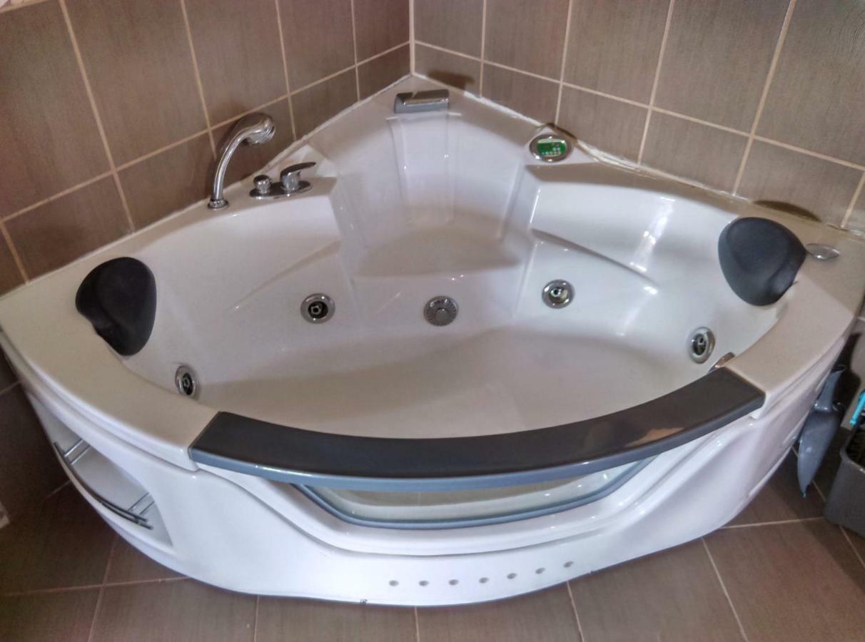 Apartman Pod Kalvariou - Rodinny Dom Банська Штявниця Екстер'єр фото